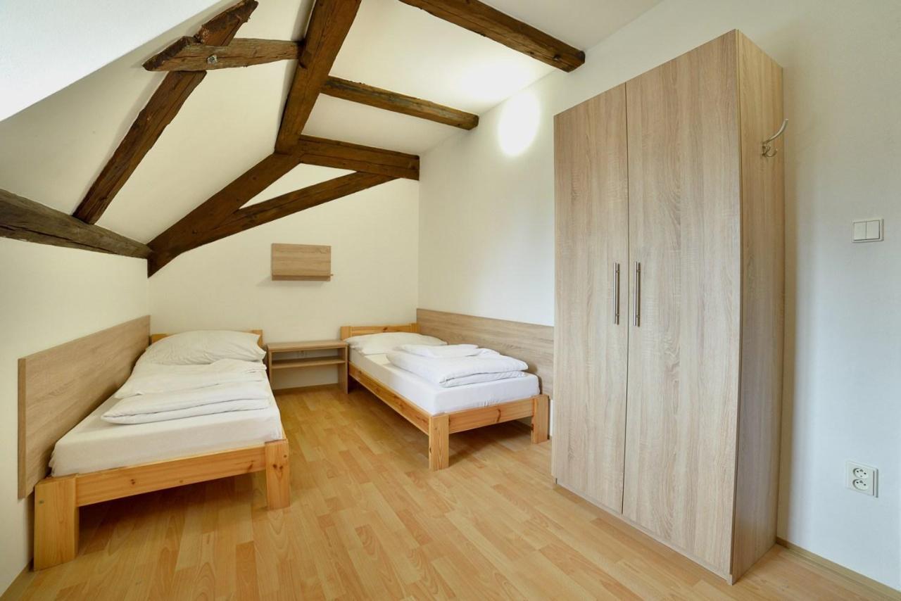Pivovarsky Dvur Lipan Tyn nad Vltavou Luaran gambar