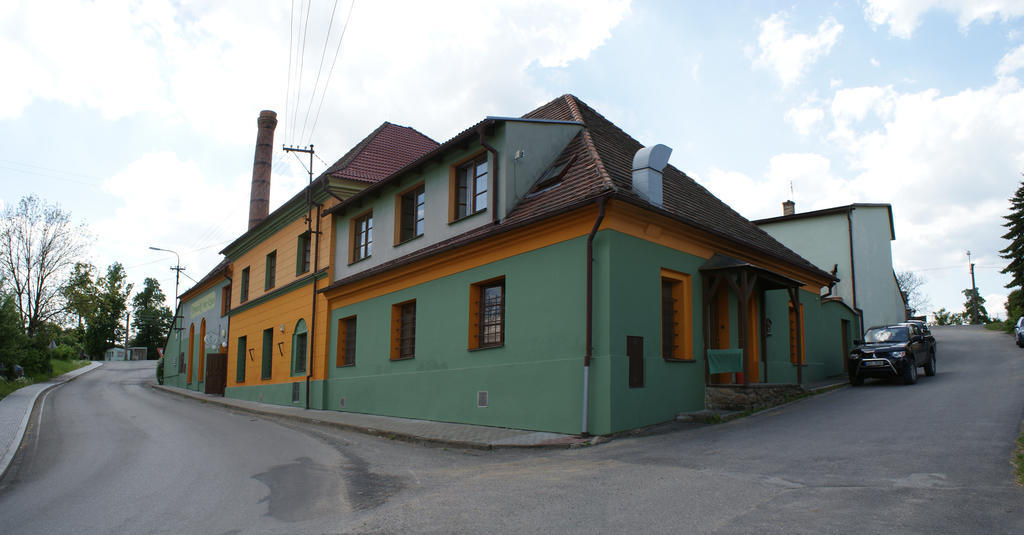 Pivovarsky Dvur Lipan Tyn nad Vltavou Luaran gambar